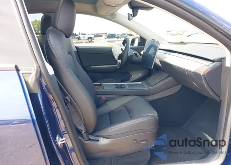 2022 Tesla Model Y Performance Dual Motor All-Wheel Drive z USA, uszkodzony, nr VIN 7SAYGDEFXNF506319